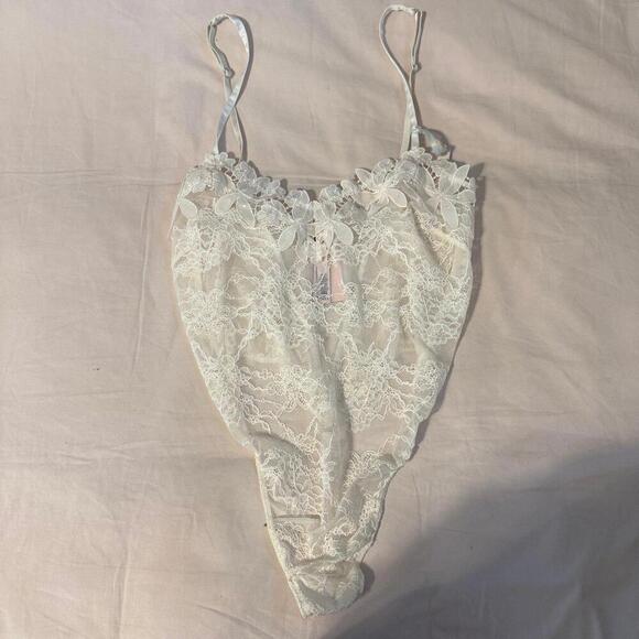 Victoria's Secret Tops - Victoria Secret white floral Bodysuit